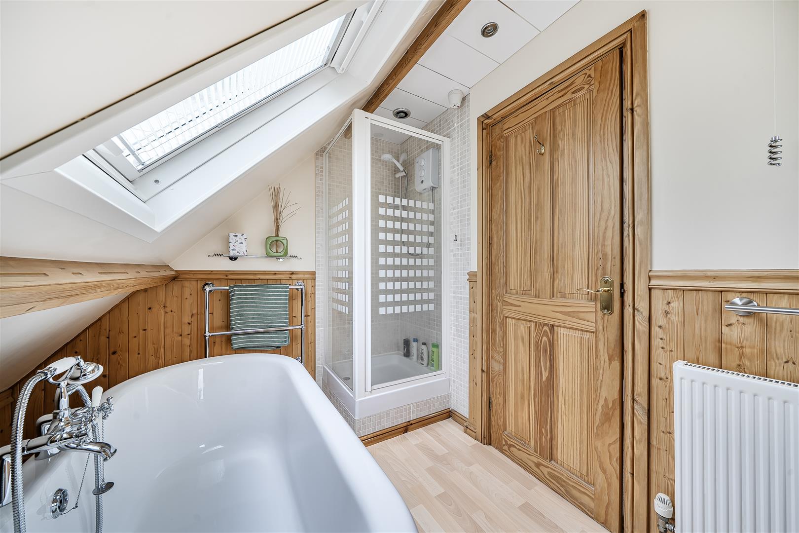 Woodfield Avenue, Pontlliw, Swansea, SA4 9EQ